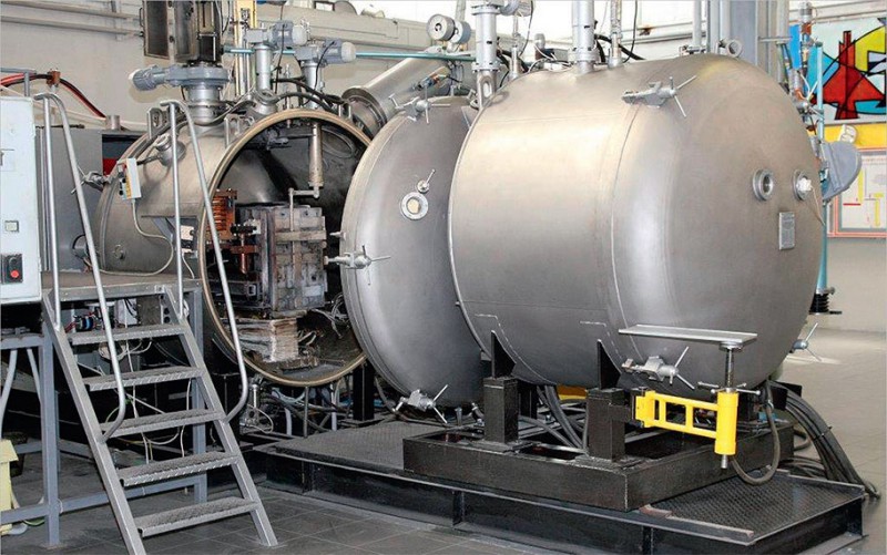 Установка для литья лопаток с направленной и монокристаллической структурой Установка для литья лопаток с направленной и монокристаллической структурой